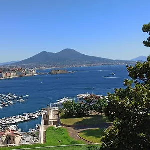 Monocamera Con Terrazzogiardino -studette -zona Panoramica Posillipo Appartement